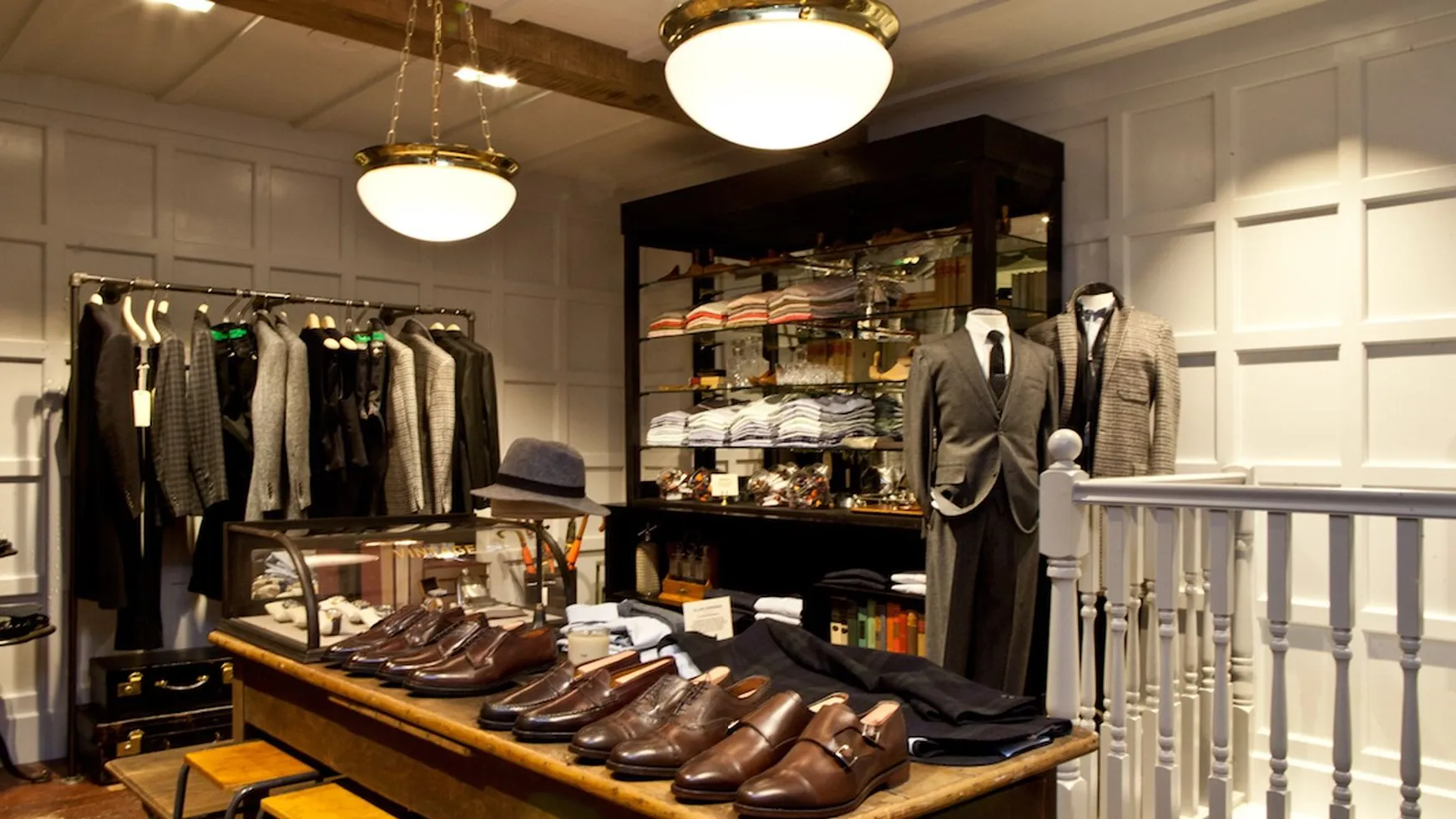 Club Monaco