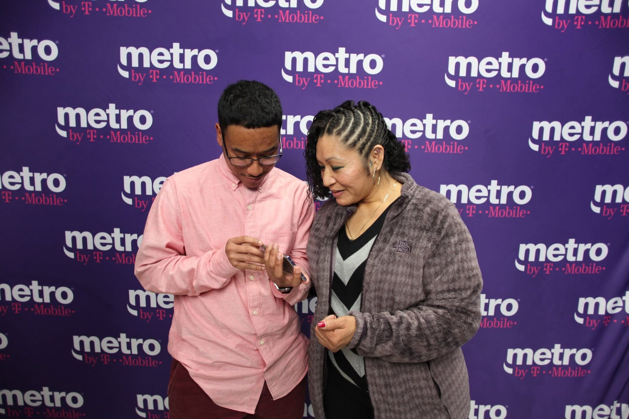 Metrobyt-mobile prepaid plan options displayed on a smartphone screen